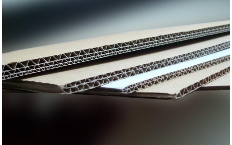 瓦楞(leng)紙箱變(bian)軟的四(si)大原因(yin)