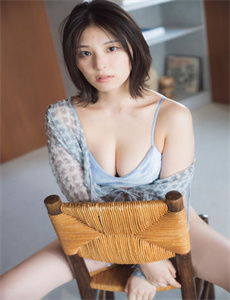 《穿裙子被同桌摸出水好爽-我的美女姐姐在线观看中文》
