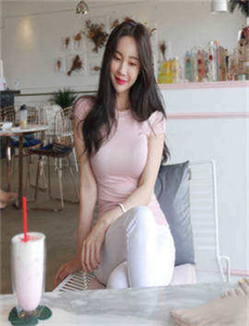 《精品人妻少妇一区偷拍视频-爱的火焰》