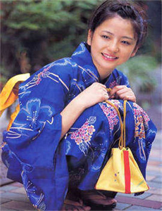 《激情五月 色播五月-美女邻居》